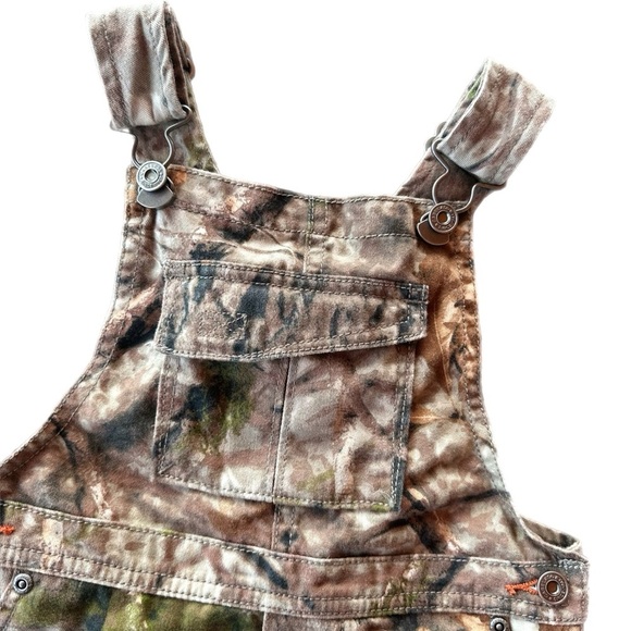 Cabela’s 4T Boys Camo Overall Shorts Jumpsuit - Picture 3 of 7